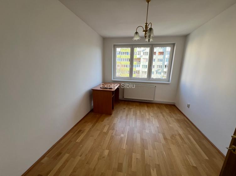 Închiriez apartament 3 camere, decomandat, recent renovat – zona Mihai Viteazul - 6