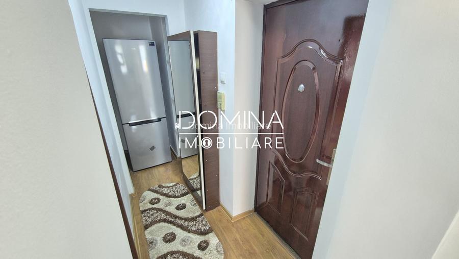 Vânzare apartament 2 camere *etaj 3* - Strada 22 Decembrie 1989 - zona 8 Mai - 7