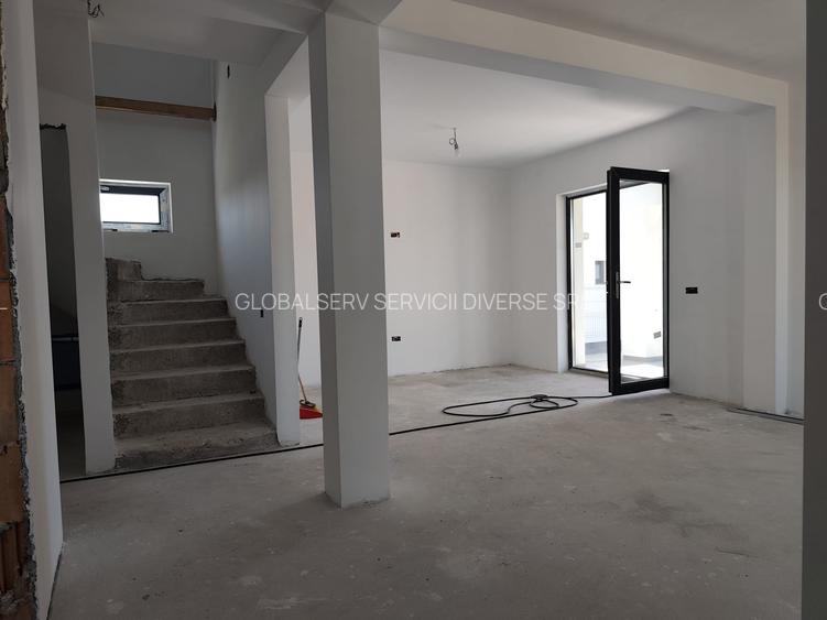 FARA COMISIOANE casa cu 4 camere P+1+pod 2 placi terasa curent 380v LA CHEIE - 24