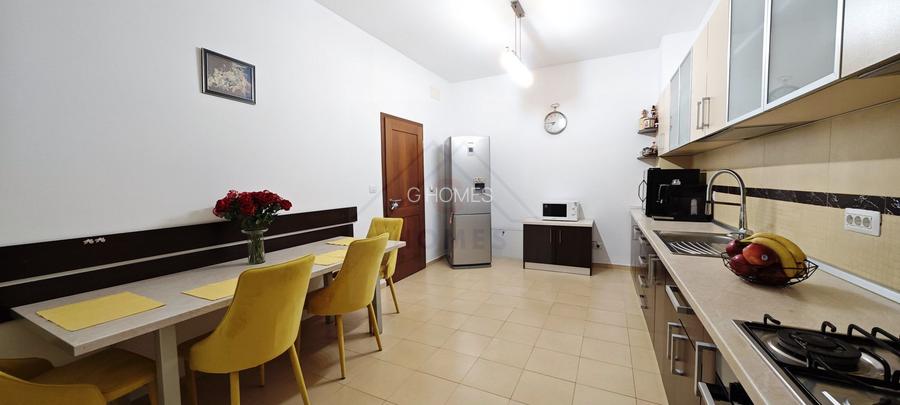 Casa mare. Posibil si clinica, camin batrani, invatamant, sediu firma. - 23