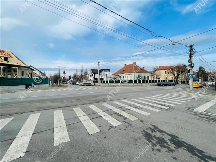 Casa individuala 4 camere decomandate 1000 mp teren zona Blv Victoriei - 29