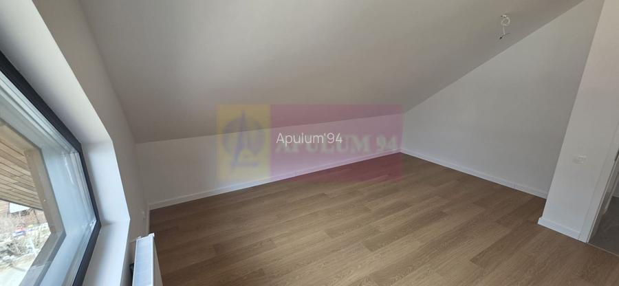 Apartament cu 2 camere de vanzare in Busteni, curte si loc de parcare - 6