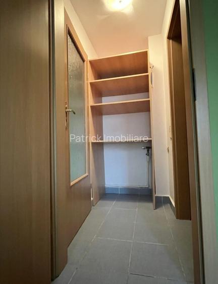 De vanzare apartament 3 camere Centru - 5