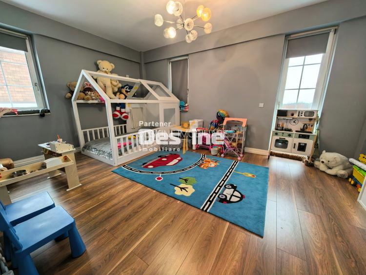 Duplex model Britanic cu 7 camere 160 mp D+P+1+M mobilat si utilat modern Copou - 10