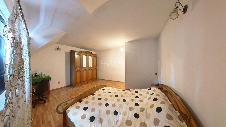 Casă spațioasă cu 6 camere si 2 garaje de 194 mp, în Tractorul, Brașov - 10