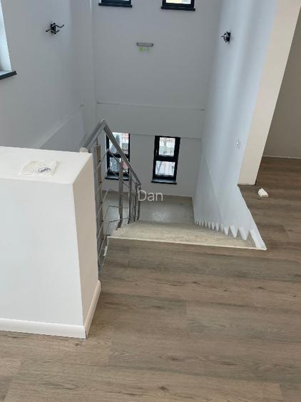 Închiriere spatiu  comercial  - 6