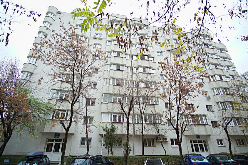 Splaiul Unirii | Nerva Traian | Timpuri Noi metrou, renovat recent, anvelopat - 23