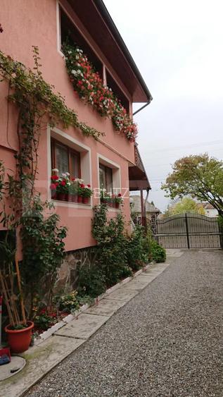 Pensiune complet echipata si operationala de vanzare - 2