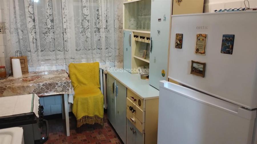 Apartament 3 camere spatios, decomandat Spiru Haret - 7