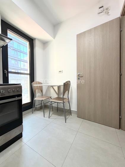 Victoriei / Petru Rareș / Garsoniera Mobilată / Bloc Nou / Etaj 1 - 9