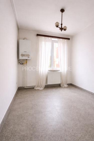 Apartament  trei camere  etajul 1 - 5