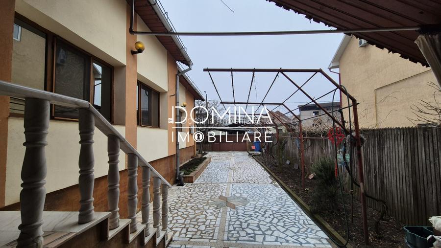 Vanzare proprietate situata in Targu Jiu, str. 22 Decembrie 1989 - zona 8 Mai - 7