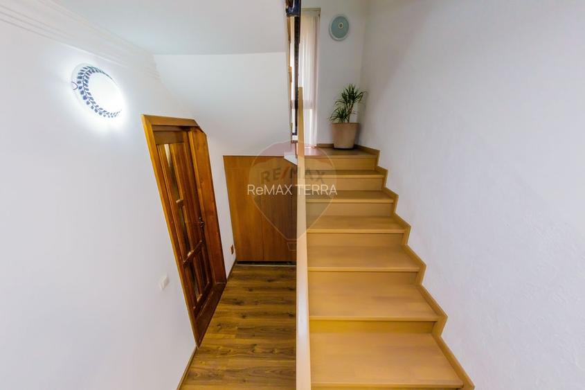 CASA DE VIS DE VANZARE IN COLTIREA cu 2900 mp teren - 30