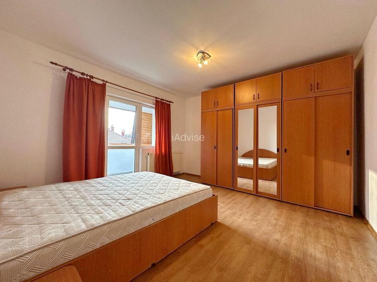 Apartament 3 camere Vanzare, Zona Linistita - 2