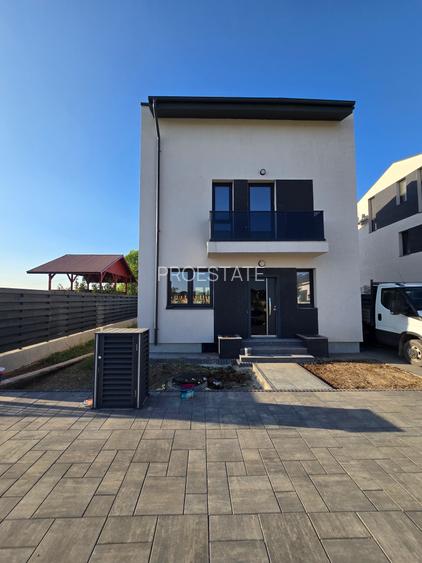 Casa de vanzare | 175mp | Single si duplex | Otopeni central | 700m fata de DN1 - 16