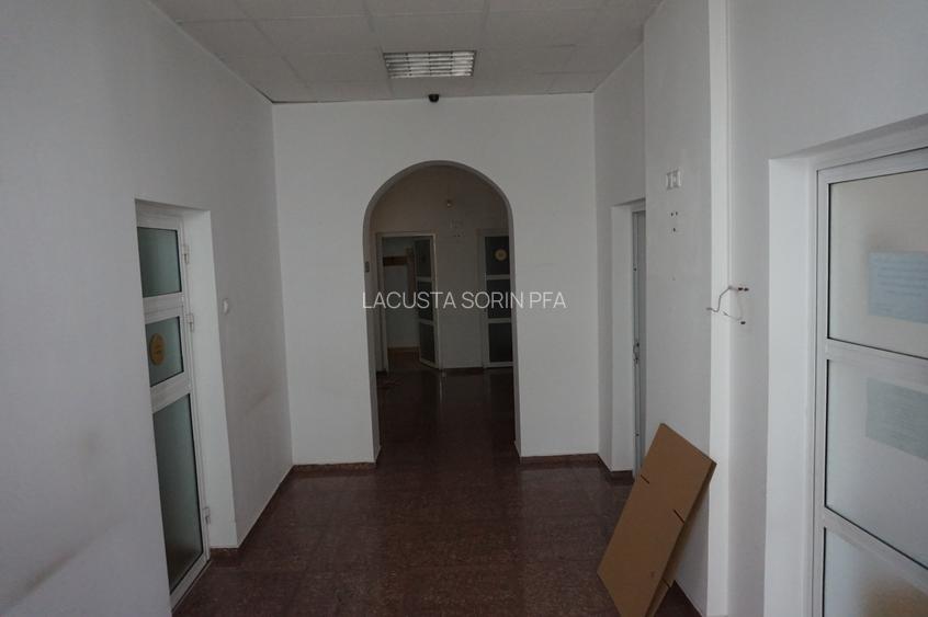 Parcul Carol - Rond Cosbuc, trei imobile, singur curte, liber - 5