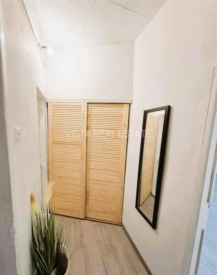 Garsoniera in zona Coresi, locatie excelenta, costuri mici de intretinere - 2