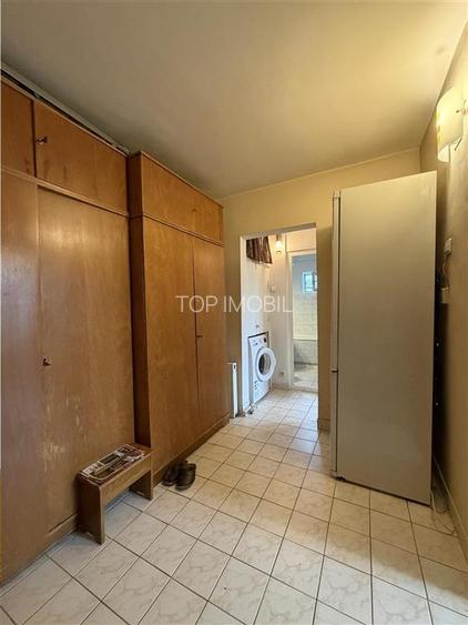 Apartament 2 camere, etajul 3, decomandat- Nicolina - 6