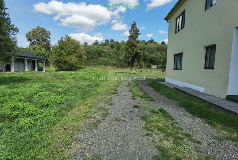 Pensiune P+1 in Paulis cu 20 de camere si teren 4.500 mp - 19