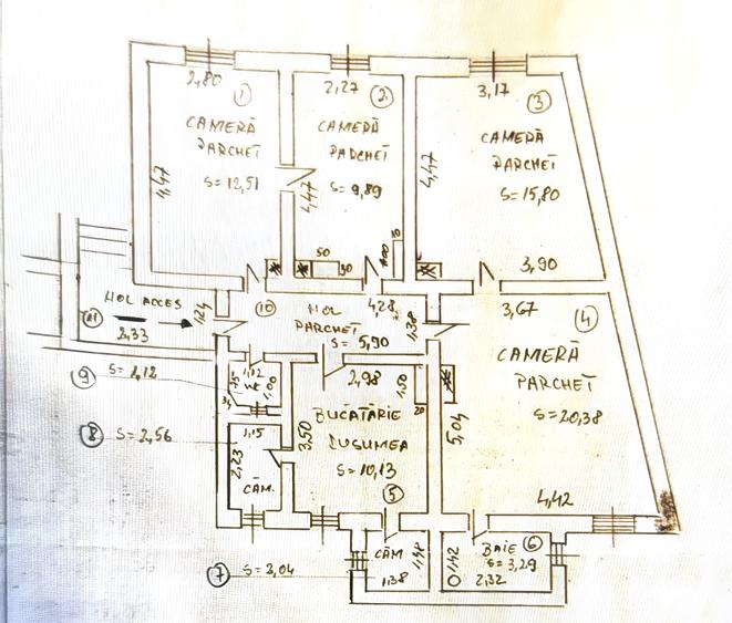 Apartament 4 camere, garaj, pivnita, la 2 minute de Parcul Sub Arini - 1