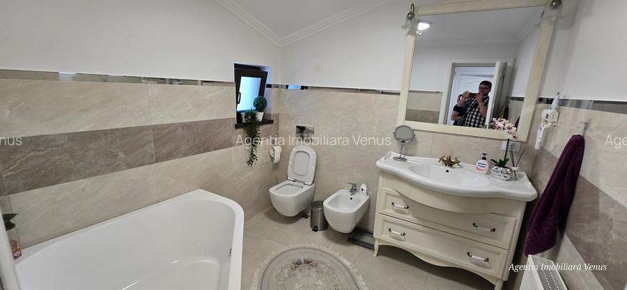 Casa noua cu etaj la Lebada - 10