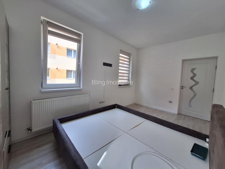 Apartament cu 2 camere, 39 mp, balcon, strada Eroilor - 2
