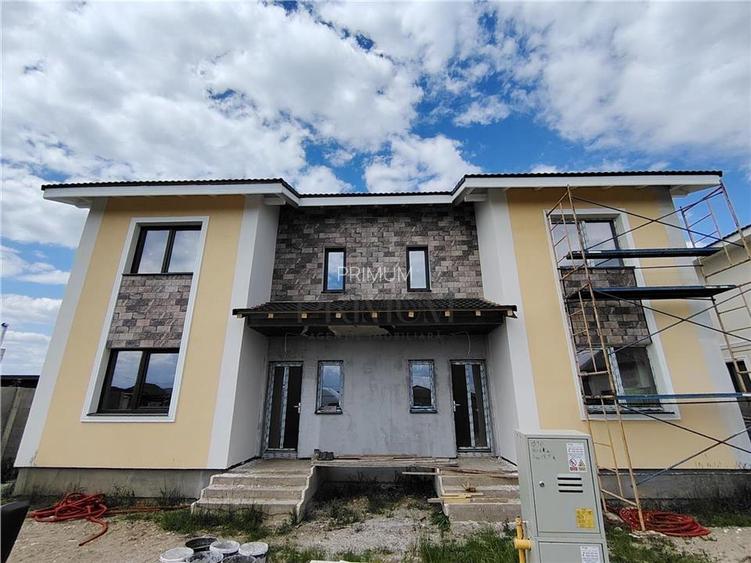 Duplex 5 camere - compartimentare excelenta - acces facil - 2