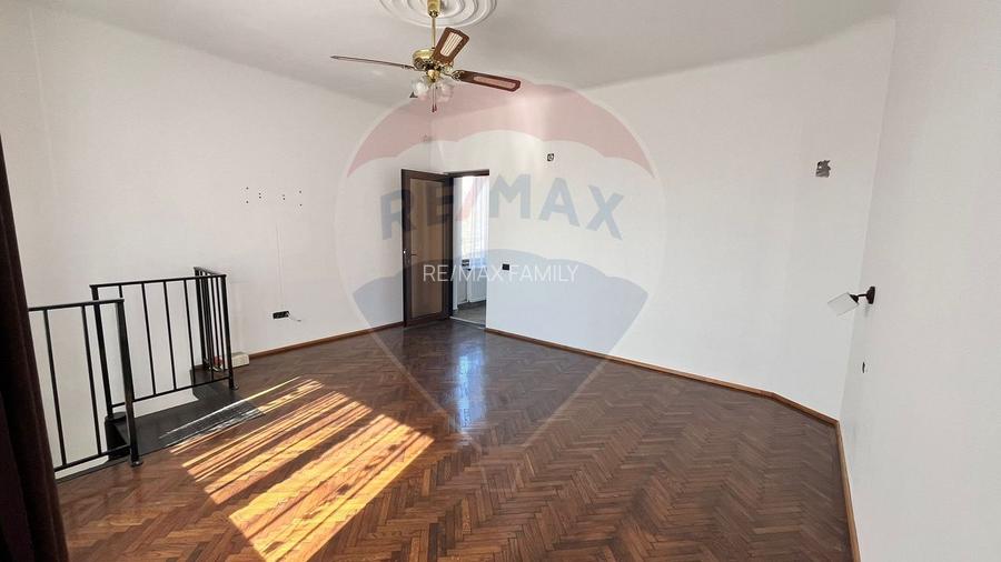 Casă / Vilă cu 2camere de vânzare la curte comuna - 9