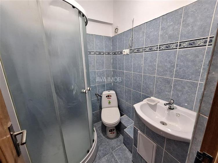 Apartament 4 camere decomandat Milcov-Bacau - 14