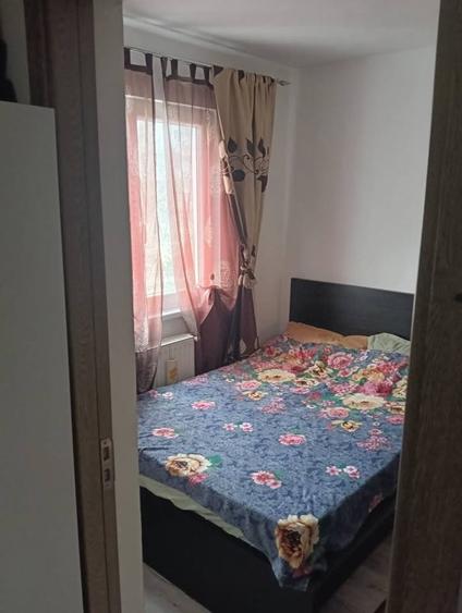 Apartament cu 2 camere, etajul 2/4, zona Alexandru cel Bun