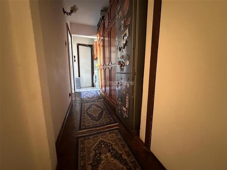 Decomandat cu 2 bai, linga Shopping Cyti - 6