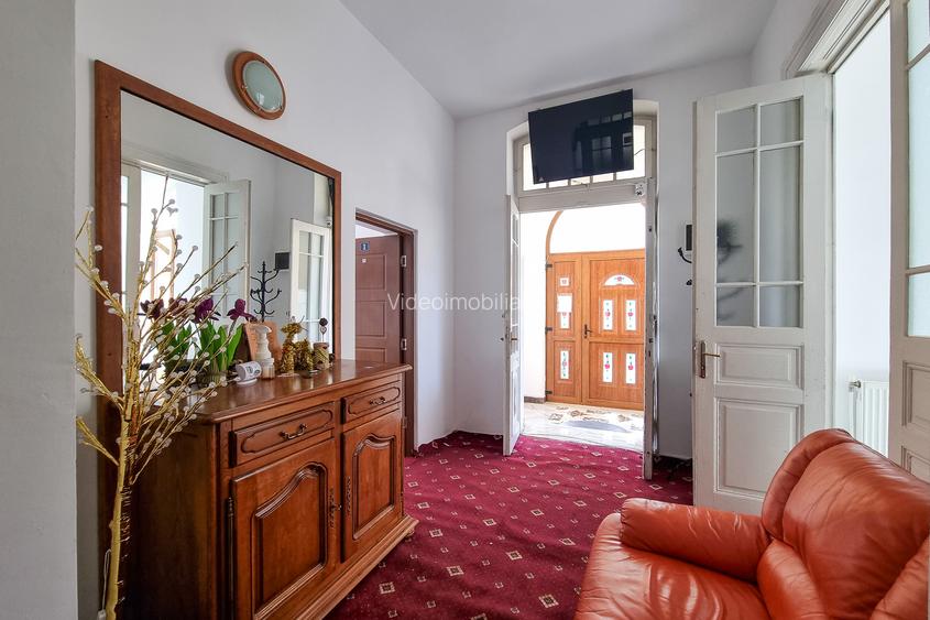 Vila Predeal, 11 camere, fost casino, fundație pe stanca/ Acceptam plata in rate - 7