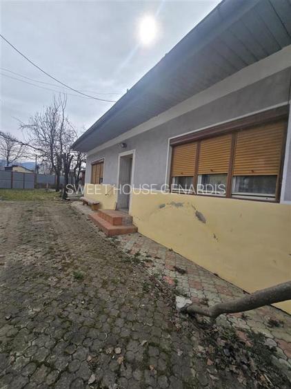 Casa cu doua corpuri si teren Lisa Jud Brasov - 2