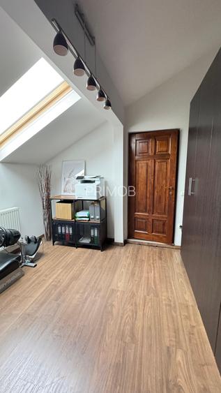 Cocheta,renovata 2024, P+M,in zona linistita de case,strada lata,teren generos - 14