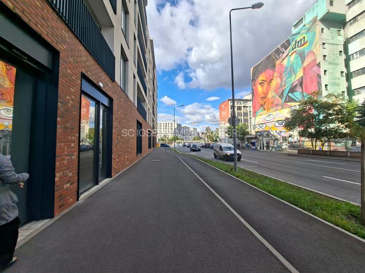 Paltim, Central, Spatiu  Comercial - 11