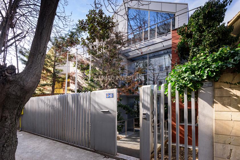 Inchiriere cladire comerciala - Ideal firma IT/Call center/Corporate - 2