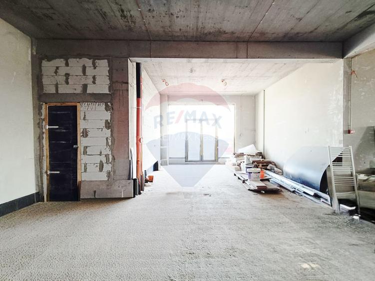 Vanzare Spatiu Comercial Nou, Parter, Open Space, Strada Postalionului - 5