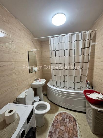 Casa de vanzare in Chiajna - 2 corpuri locuibile + spatiu comercial - 33