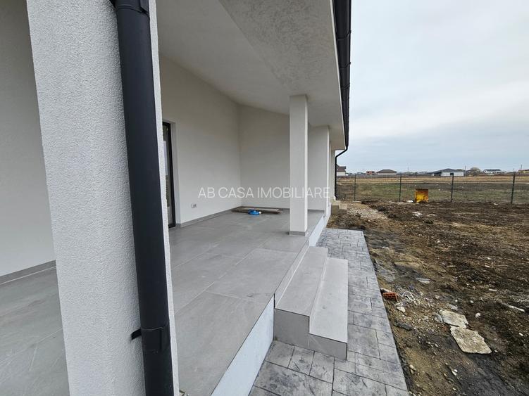 Duplex nou, P+M, Moșnița Veche, finisaje moderne, comision 0% - 24