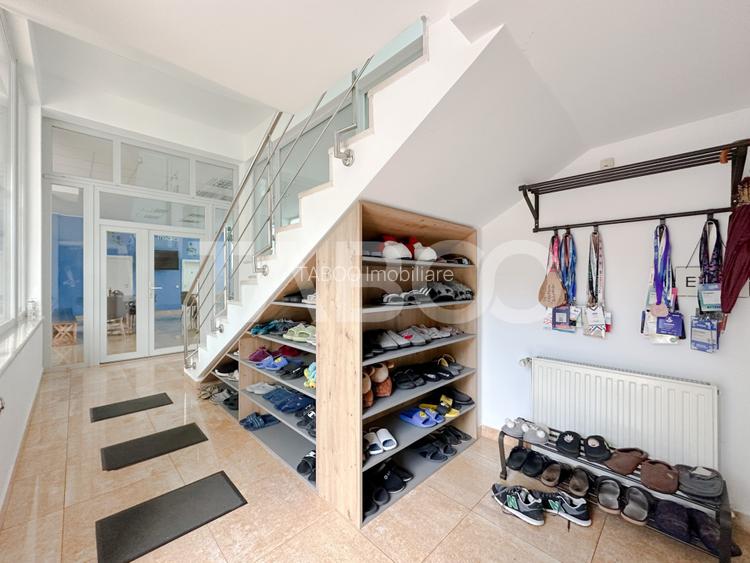 Cladire de birouri finisata la cheie 600 mp utili 15 parcari - 20