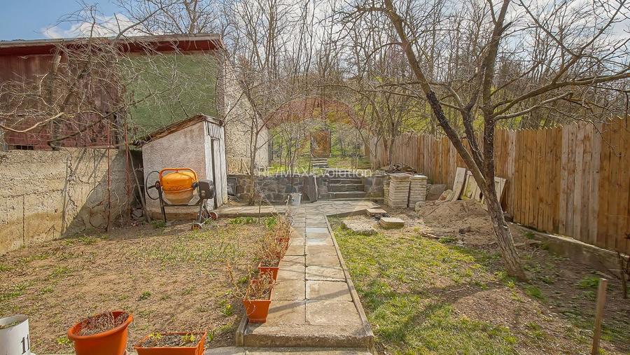 Casă autentică cu teren de 1310 mp, liniște și acces rapid către oraș - 40