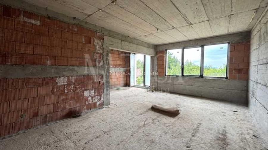 Casa 7 camere de vanzare in Salicea - 2