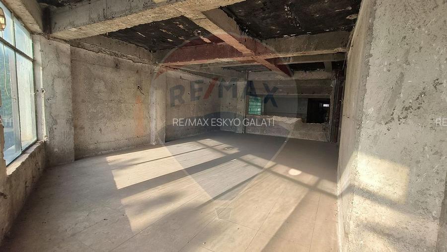 Clădire/Spațiu comercial central de vânzare  în Galați - 13