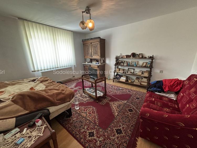 Casa cu 2 apartamente zona Mehala - 4