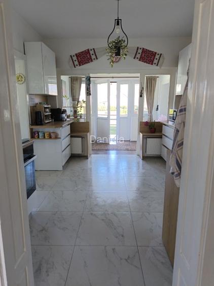 Casă modernă, luminoasă și spațioasă in Seini (MM) - 8