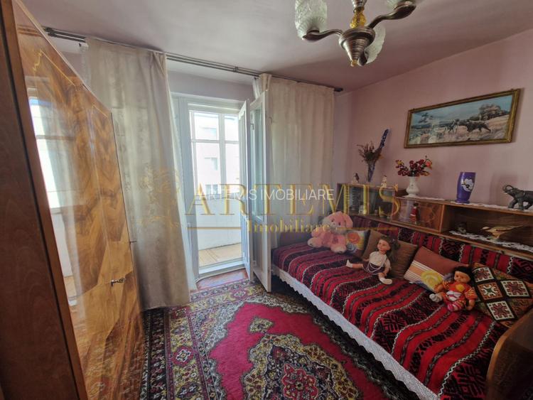 Apartament de 3 camere, decomandat, 66 mp., zona Sens - 4