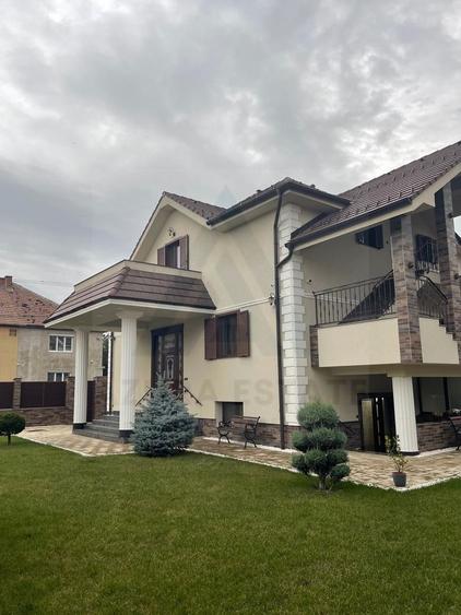 Vila 360 mp utili super exclusivista si teren 750 mp in Sibiu