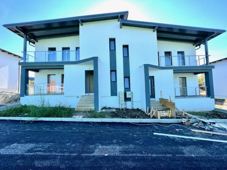 Casă P+E tip Duplex 112 mp la 4 minute de zona Centrală