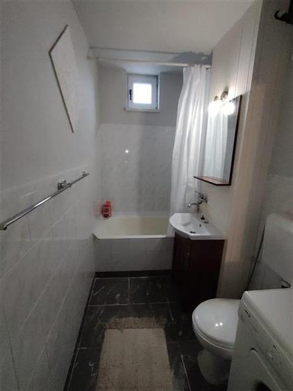 Apartament cu 2 camere (Gheorgheni, Cart. Florilor, 50 C)