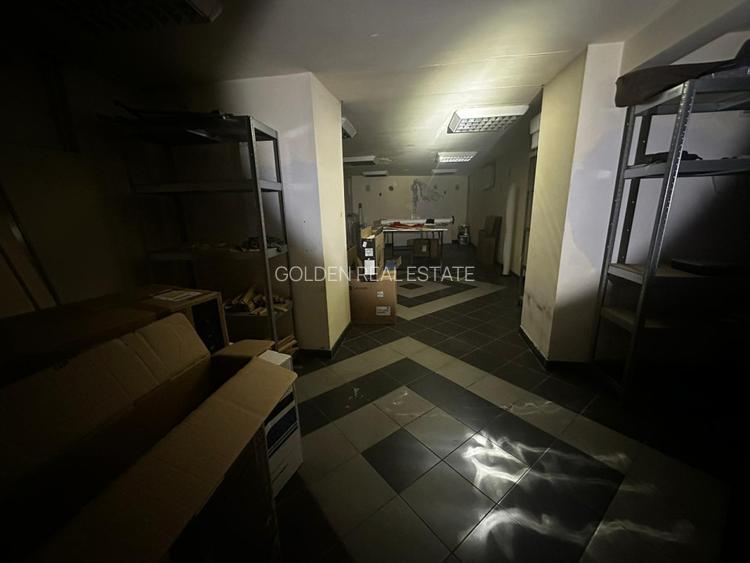 Oportunitate unica!Spatiu comercial parter+demisol, plus apartament la etaj - 10